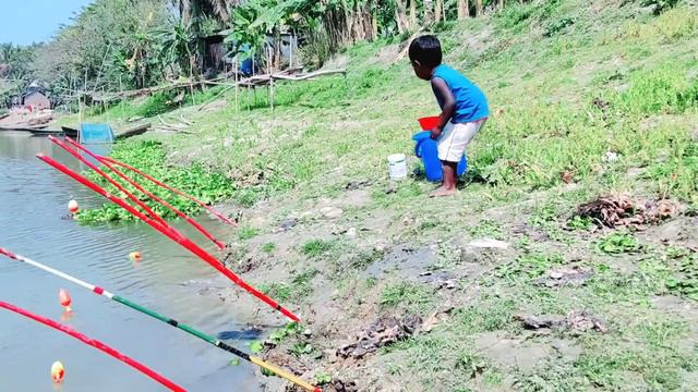 Best Hook fishing 2022✅traditional Boy catching fish by fish hook in beautiful nature🥰🥰Part-11 смотреть онлайн