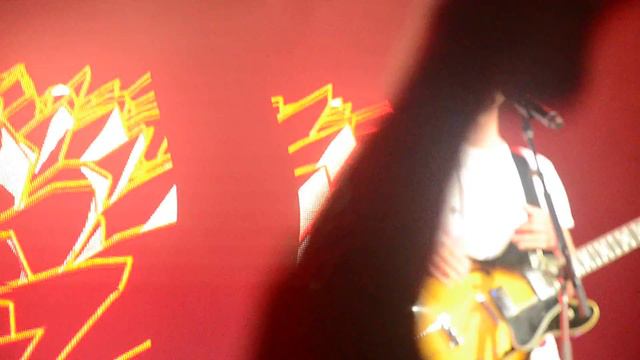 Foster The People Helena Beat 104.5 Birthday Show LIVE смотреть онлайн