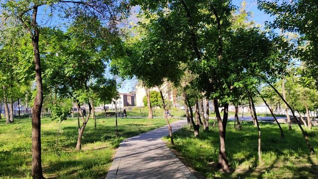 Прогулки по Еревану. Парк в центре города 3 смотреть онлайн