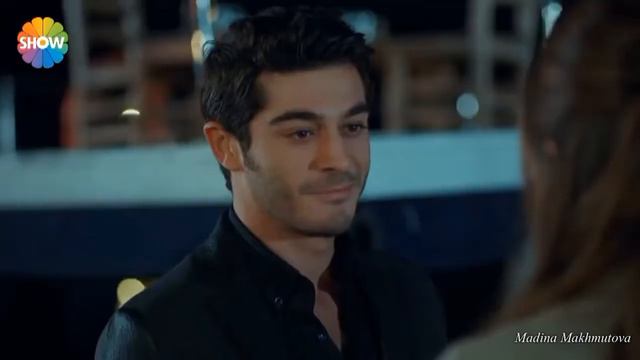 Эта молодая девушка очень красивая смотреть онлайн