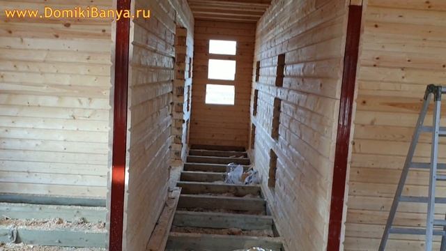 Сруб двухэтажного деревянного дома из бруса 8х10 - Дом под усадку от СК Доминика смотреть онлайн