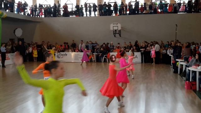 Леди 9 11 лет Вальс Кубок Святогорья 16 04 2016 смотреть онлайн