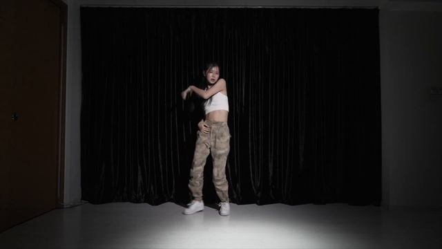 리사 (LISA) 'MONEY' Dance Cover смотреть онлайн
