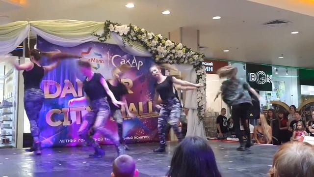 Dancer City Mall Номинация: малые группы #BEONEDANCE смотреть онлайн