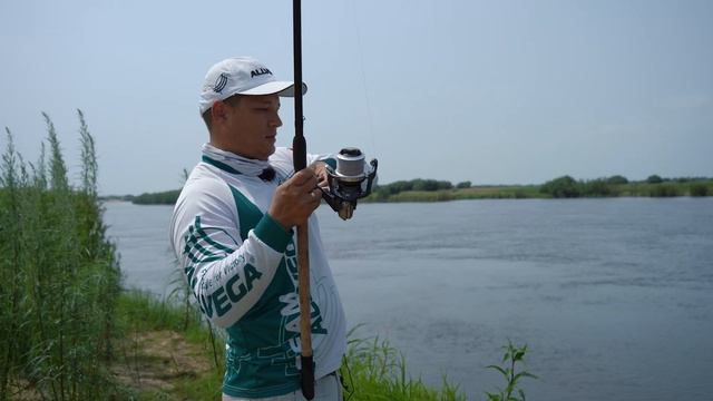 Ловля крупной рыбы на фидер. Рыбалка на Амуре. смотреть онлайн