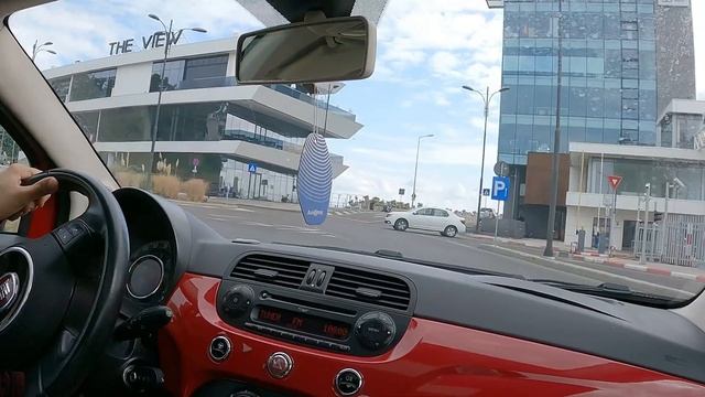 I drove a Fiat 500 around the city смотреть онлайн