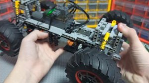 Первый мой внедорожник с независимой подвеской из Lego Technic