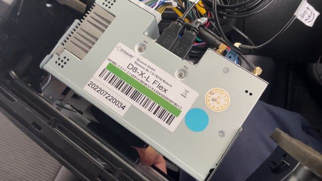 VW Tiguan removal radio DYNAVIN Flex - Premium смотреть онлайн