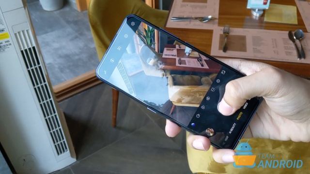 Vivo Nex 2 - Dual Screen Phone [Hands On Video] смотреть онлайн