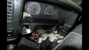 Снятие приборной панели - Mitsubishi Pajero-Sport