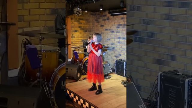 «Rise Like a Phoenix» cover by Lisa Gureeva смотреть онлайн