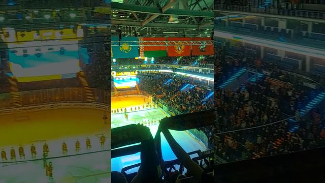 НАЧАЛО МАТЧА ЦСКА АРЕНА МОСКВА СИНЫЙ КРАСНЫЙ Против-Екатеренбурга автомобилисти