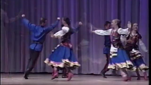 Russian Cossack song and dance Varenka - ensemble Barynya смотреть онлайн