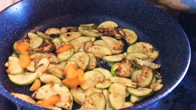 Как Приготовить Омлет С Овощами/ Быстрый И Вкусный Завтрак смотреть онлайн