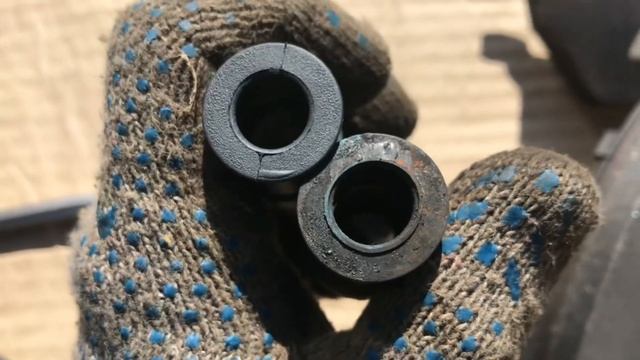 Замена тормозных колодок и втулок направляющих суппортов ))