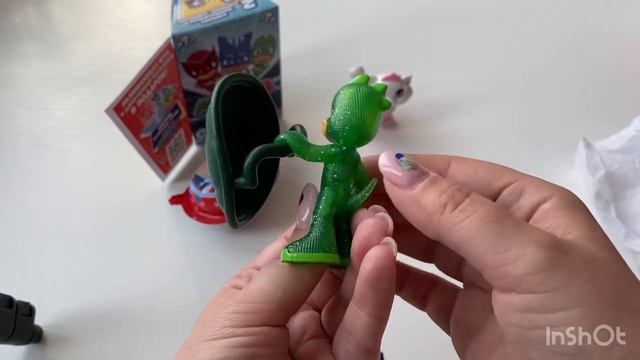 Распаковка игрушек 44 котёнка, герои в масках и шоколадные яйца | Unpacking 44 Cats, Pjmasks Kinder