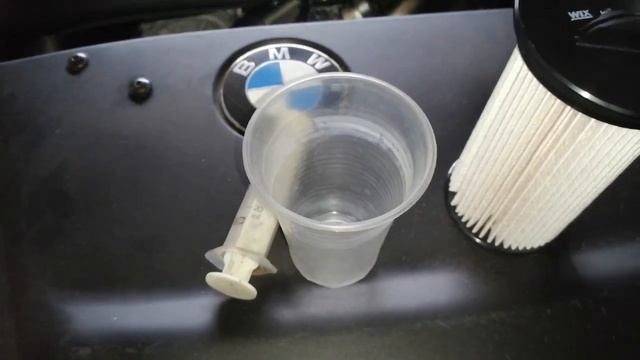 BMW E46 320d Замена топливного фильтра смотреть онлайн