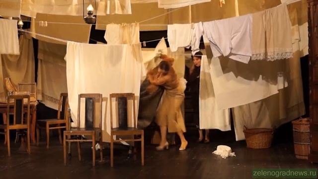 Спектакль «Рождество в доме сеньора Купьелло» в «Ведогонь-театре» смотреть онлайн