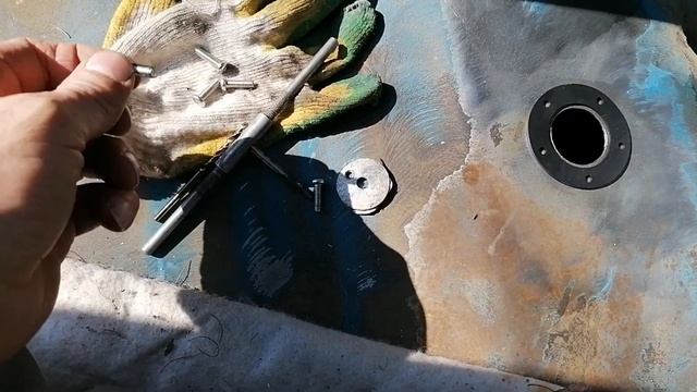 Установка датчика топлива на Т-40АМ/ Сбылась мечта/ смотреть онлайн