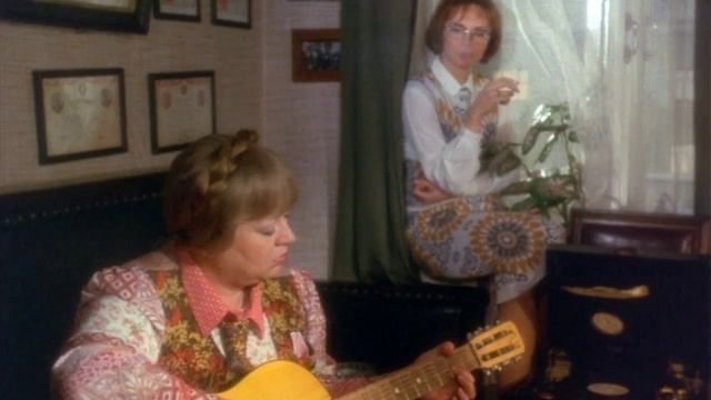 Л. Гурченко. Песня солдатских матерей из фильма Старые клячи. смотреть онлайн