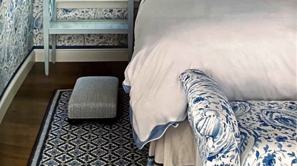 A Review: A House In Maine by Interior Designer Nina Campbell with Giles Kime & Making Paper Flower