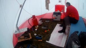 Ловля карпа зимой .Проверка палатки Медведь Куб 4