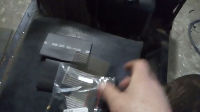 Снегоход Буран, подогрев ручек и курка газа снегохода Буран. смотреть онлайн