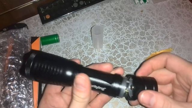 Посылка из Китая.Фонарик Securitylng 1800 люмен CREE XM L T6 смотреть онлайн