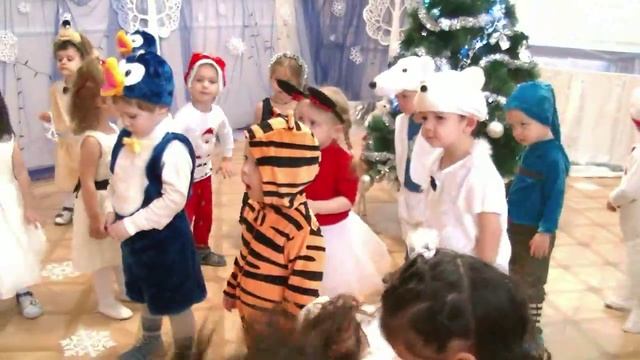 Новогодний хоровод - ясли (Калинина) смотреть онлайн