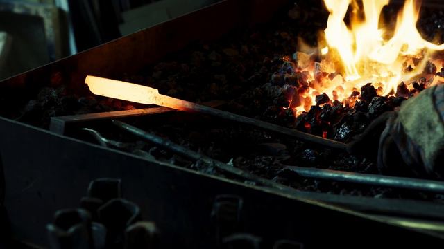 Forging a Flatter for the Power Hammer смотреть онлайн