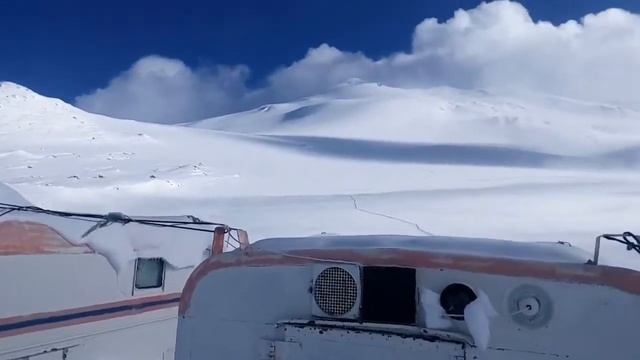 Эльбрус с севера, базовый лагерь на 3800 в мае смотреть онлайн