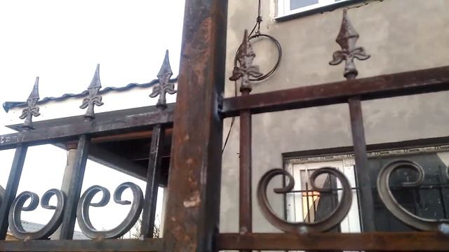 Подготовка ворот к грунтовке и покраске, чтобы не ржавели. Часть 2. смотреть онлайн