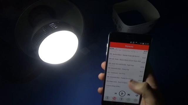 Умная bluetooth лампа + колонка из Китая [LighTake] смотреть онлайн