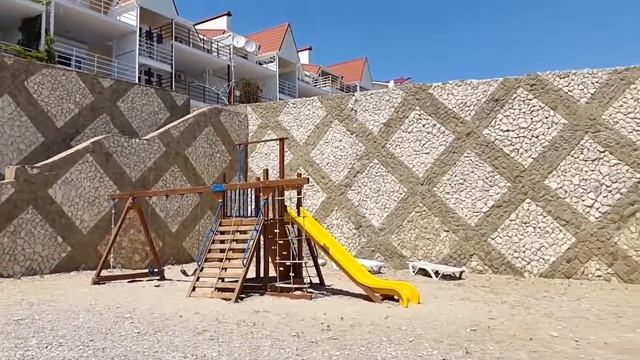 Эллинги в "Катране" (Орджоникидзе, Крым) смотреть онлайн