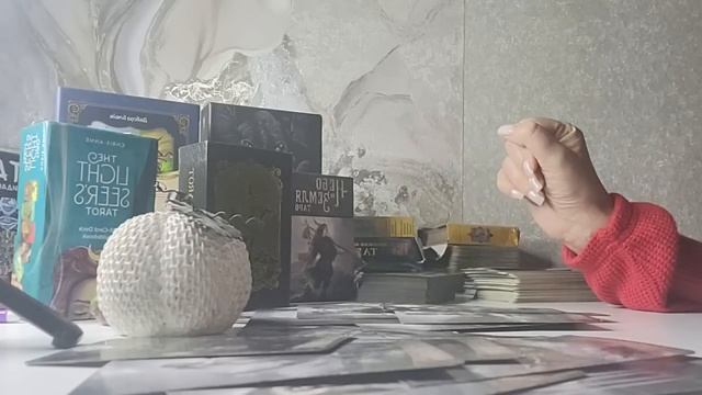 ПОЧЕМУ ОН НЕ УХОДИТ ИЗ СЕМЬИ❓️#гадание #таро #развод #tarot смотреть онлайн