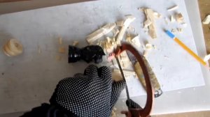 конь шахматный 18 на токарном станке вырезать из дерева резцом быстрое вращении самостоятельно