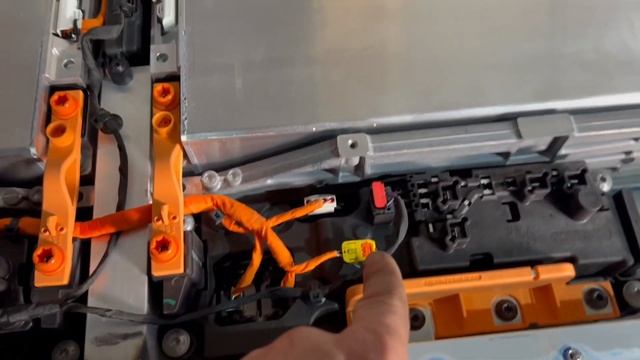 VW ID4 Crash смотреть онлайн