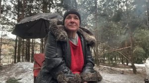 Лена живет 3 года в лесу. Часть 1. Люди свалки. Витёк мусорщик, Беларусь