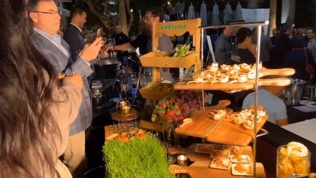 (Best of Greenwich 2019) Nov 6 @Hungryin203 with @local203 @cafelina and @alexandermazzei смотреть онлайн