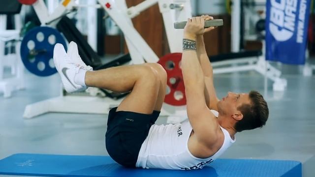 bodymaster : Скручивания с отягощением смотреть онлайн
