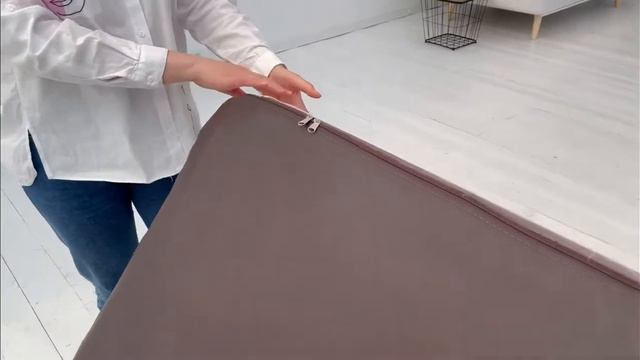 Бескаркасное кресло-кровать Клиффорд смотреть онлайн