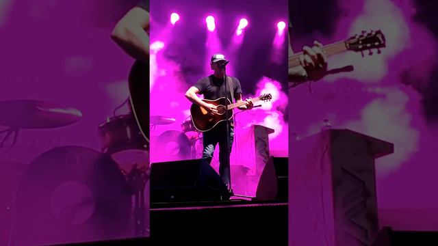 Tom DeLonge acoustic @ Del Mar Aug. 31st смотреть онлайн