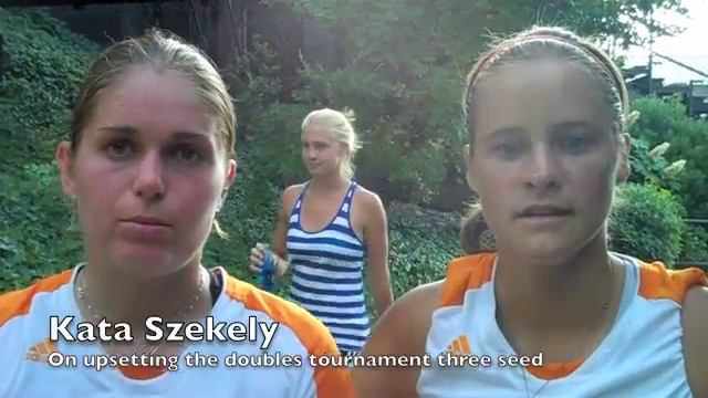Lady Vols Advance To NCAA Singles/Doubles Round of 16 смотреть онлайн