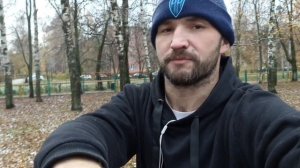 Хожу с двумя четырёхопорными тростями.