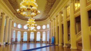 Таврический дворец в Санкт-Петербурге
