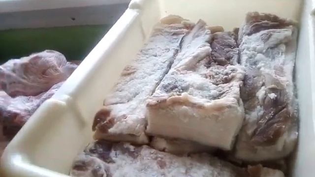 Забой хрюши.Переработка мяса.