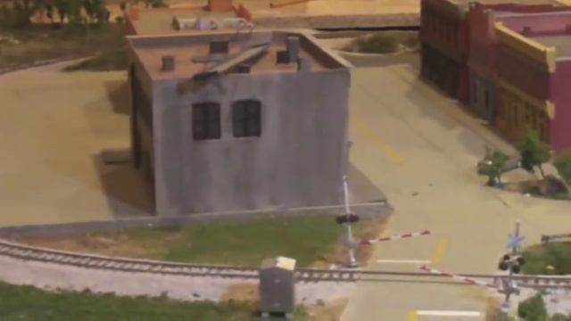 HO BNSF / NS Layout Tour: Industries, Scenes, and Operations смотреть онлайн