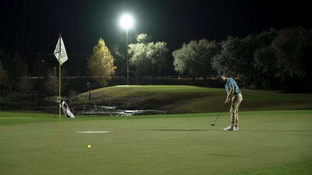 Wild Night Golf Challenge with a SURPRISE! смотреть онлайн