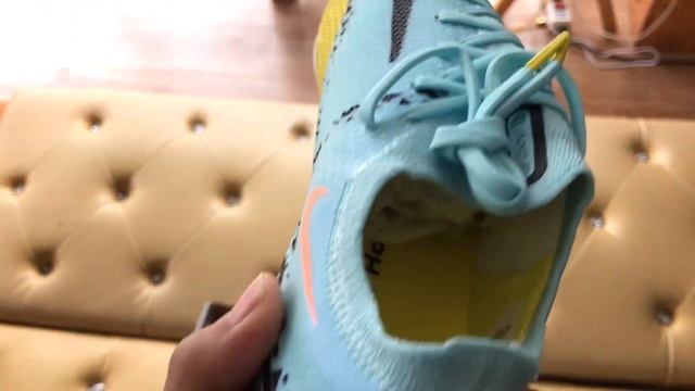 Unboxing : Nike Phantom GT 2 AG-Pro (Lucent Pack) смотреть онлайн