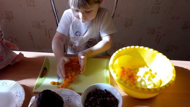 9. ГОТОВИМ САЛАТ ВИНЕГРЕТ.Prepare the vinaigrette sаlad. смотреть онлайн